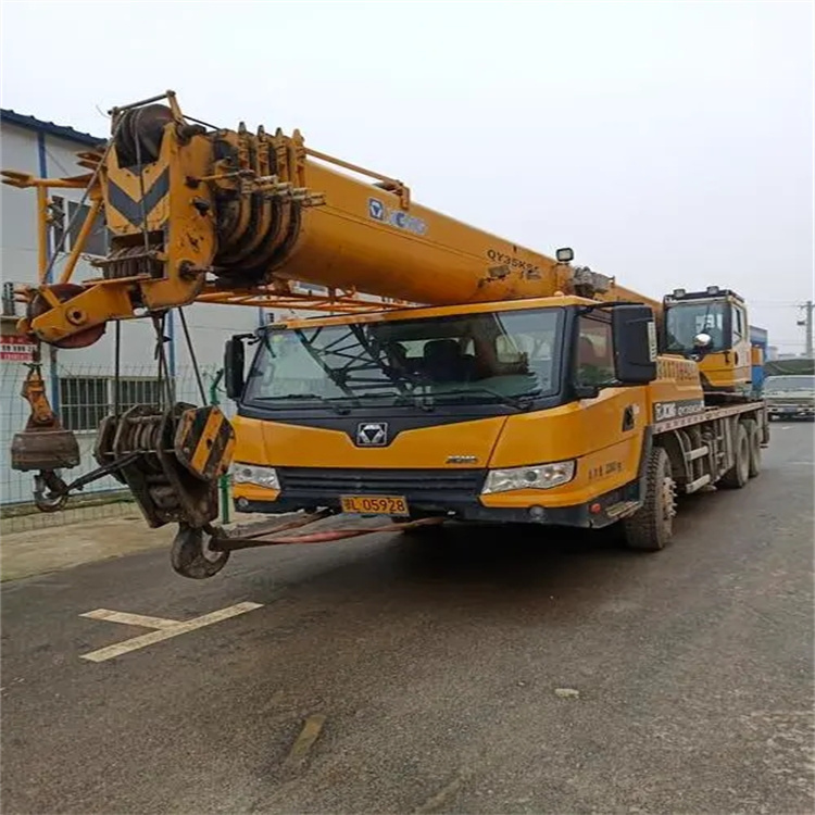 浠水吊车出租保险：全面覆盖，安全无忧