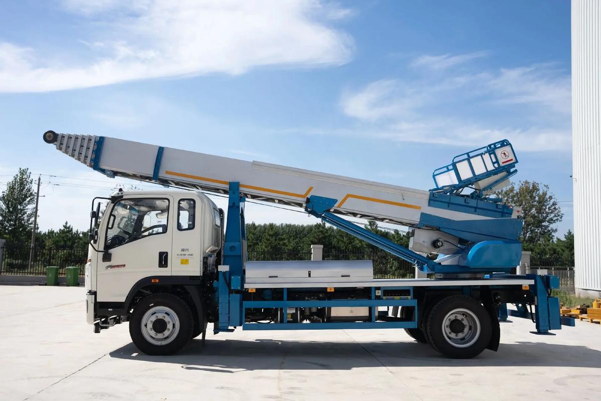 浠水云梯上料车租赁费用