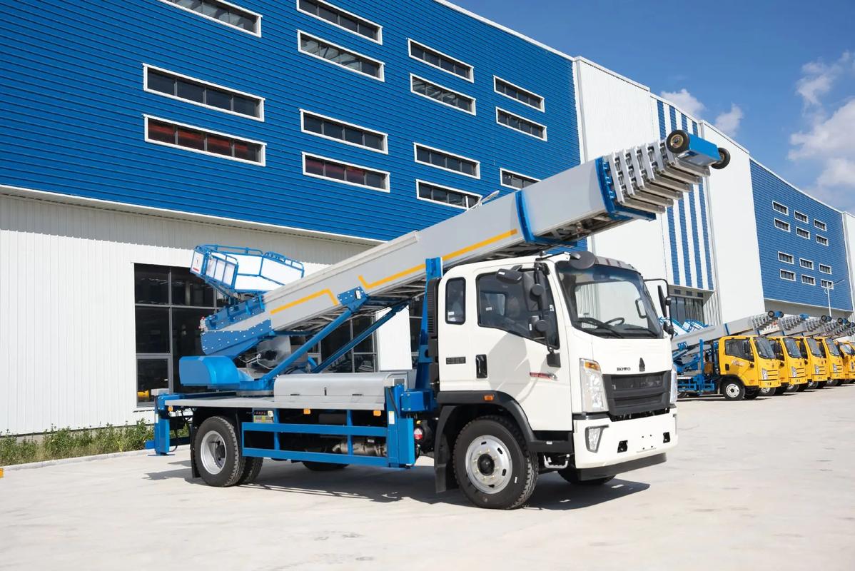 浠水出租云梯车高空作业车 建筑垃圾搬运